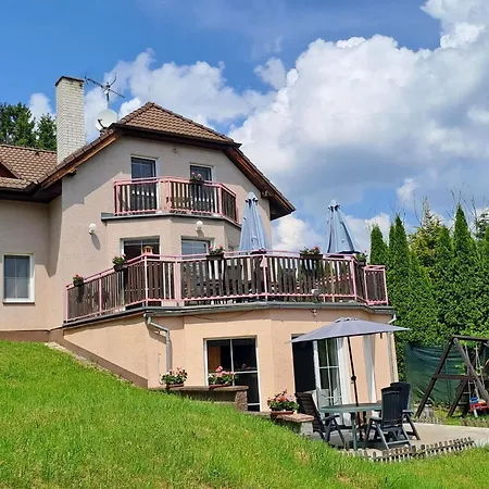 Wellness Near Prague 펜션 Vranov